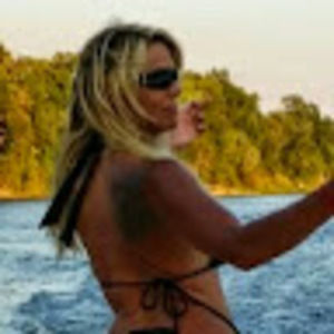 Meet your Posher, Traci